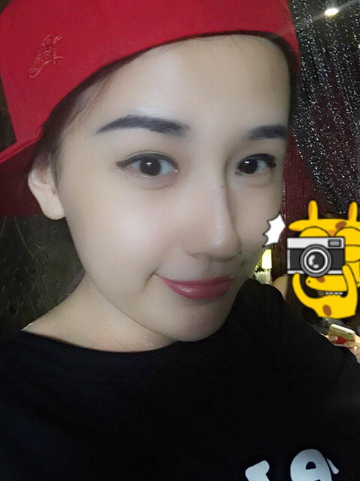 Mai Phương Thúy khoe mặt xinh xắn vào buổi sáng khi: 'Giấc mơ quá đẹp... Ngủ dậy vẫn thấy sung sướng...'